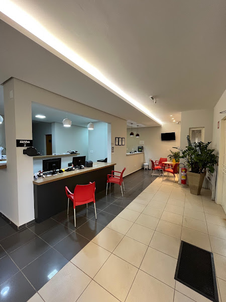 Foto 2 de ODONTOVIA - Centro de Odontologia Avançada