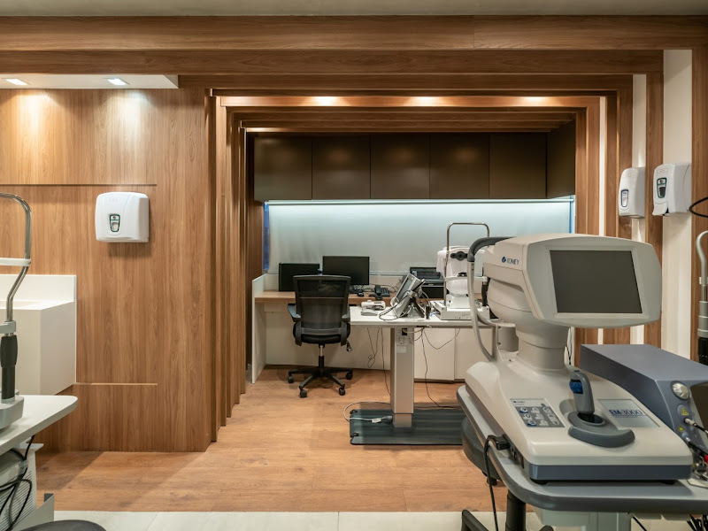 Foto 2 de Oftalmo e Clínica