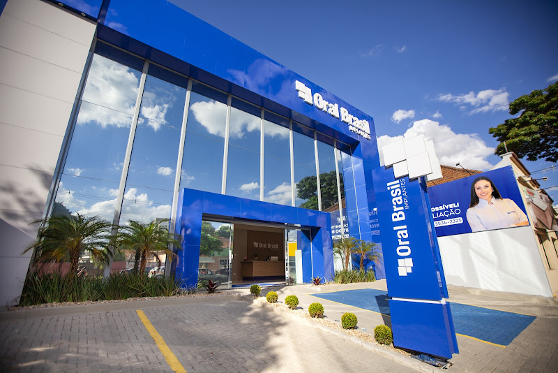 Foto 2 de Oral Brasil Implantes - São José dos Pinhais
