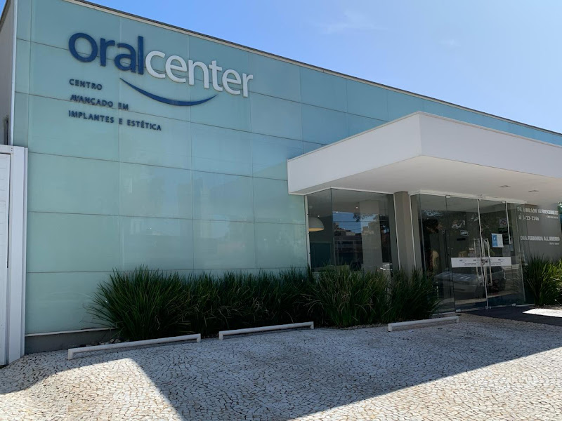 Foto 2 de Oral Center Centro Avançado em Implantes e Estética