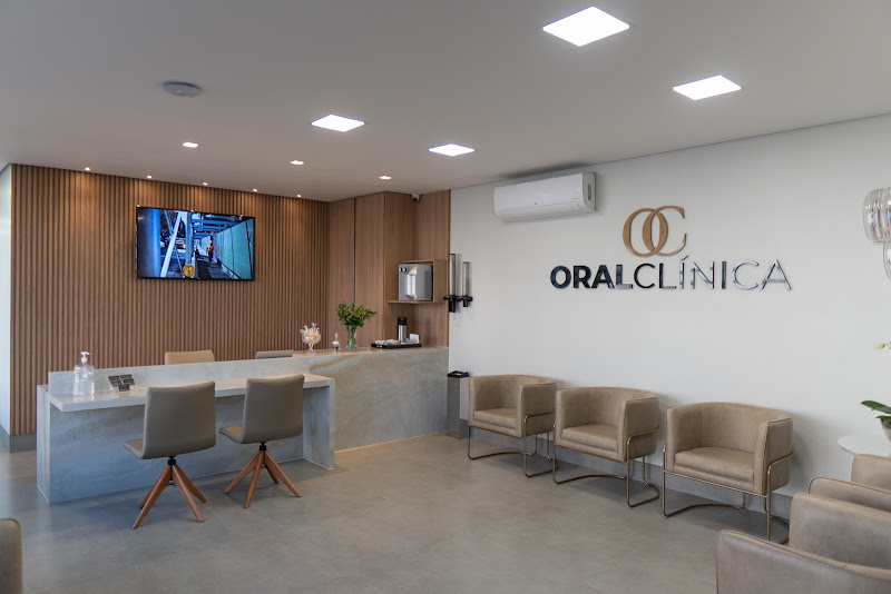 Foto 2 de Oral Clínica