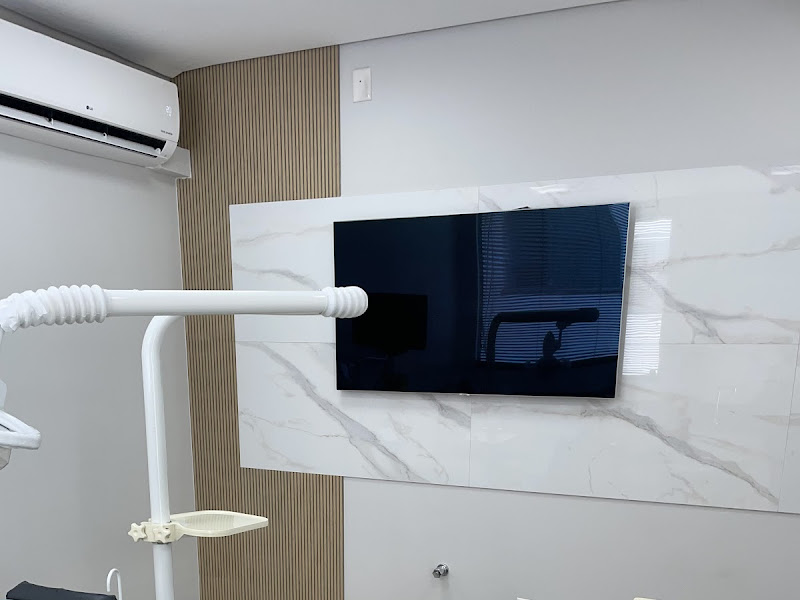 Foto 9 de Oral Dente - Betim MG | Implantodontia | Ortodontia | Clínico geral | Facetas e lentes