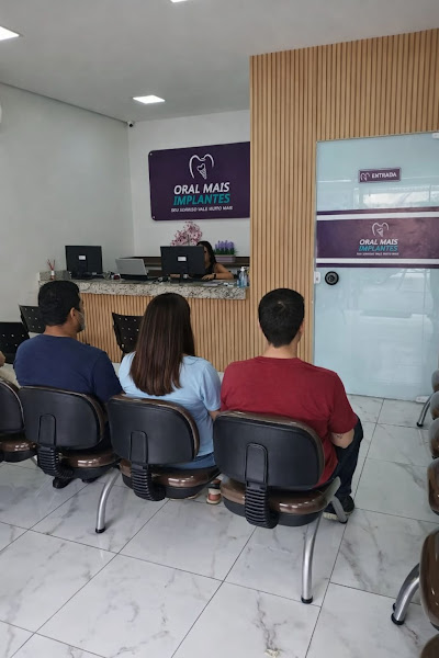 Foto 2 de Oral Mais Implantes Clínica Odontológica em São Vicente