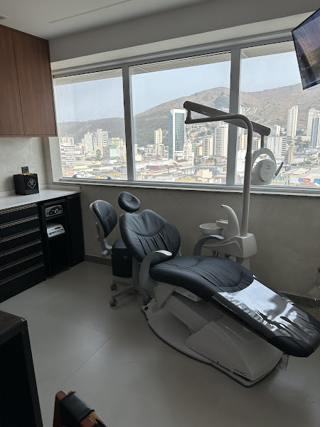 Foto 3 de Oral & Maxillofacial Surgery