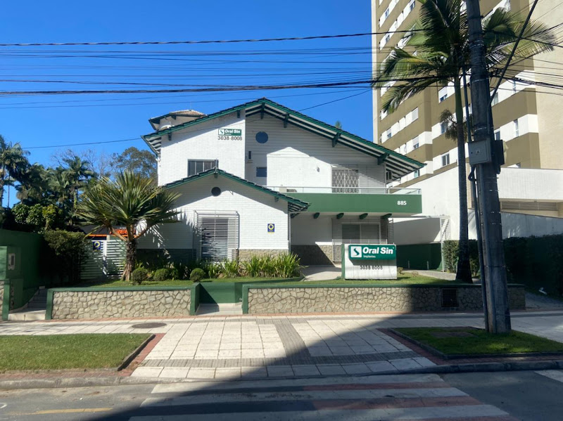 Foto 2 de Oral Sin Implantes Blumenau