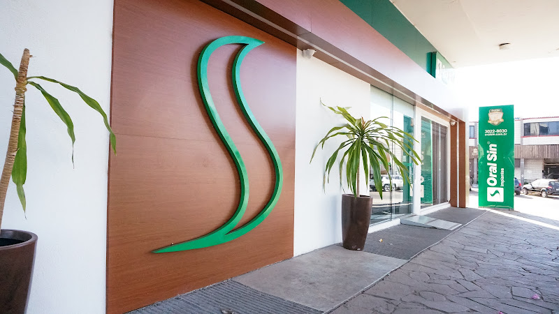 Foto 3 de Oral Sin Implantes Brasília Asa Norte