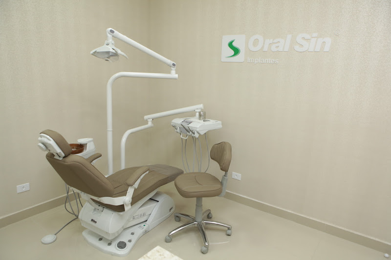 Foto 2 de Oral Sin Implantes Colombo
