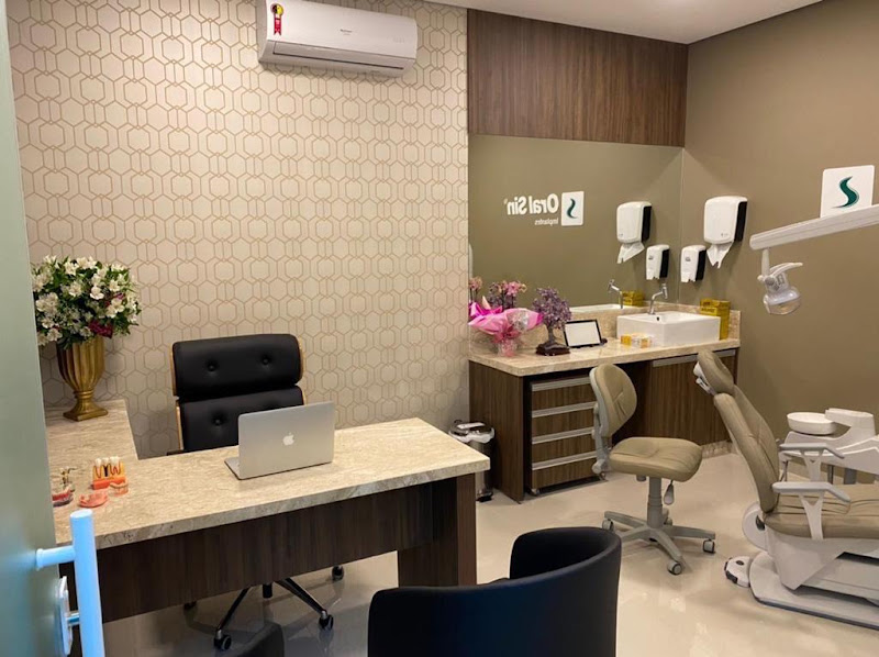 Foto 2 de ORAL SIN IMPLANTES DENTÁRIOS | DENTISTA EM SARANDI | CENTRO