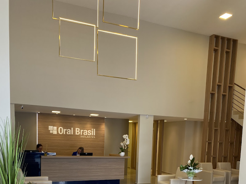 Foto 3 de ORAL SIN IMPLANTES DENTÁRIOS | DENTISTA EM SARANDI | CENTRO