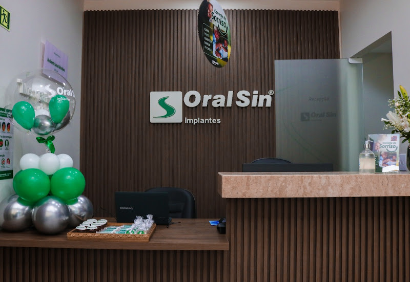 Foto 2 de ORAL SIN IMPLANTES DENTÁRIOS | DENTISTA EM URUGUAIANA | CENTRO