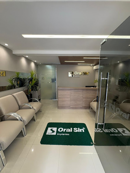 Foto 2 de Oral Sin Implantes Juiz de Fora Centro