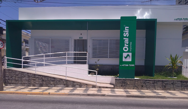 Foto 3 de Oral Sin Implantes Mogi das Cruzes