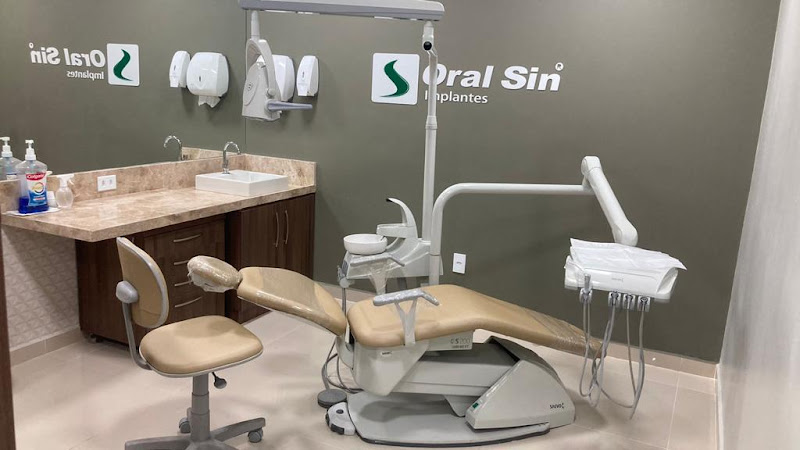 Foto 3 de Oral Sin Implantes Parnaíba