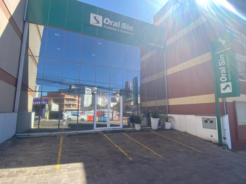 Foto 2 de Oral Sin Implantes Passo Fundo