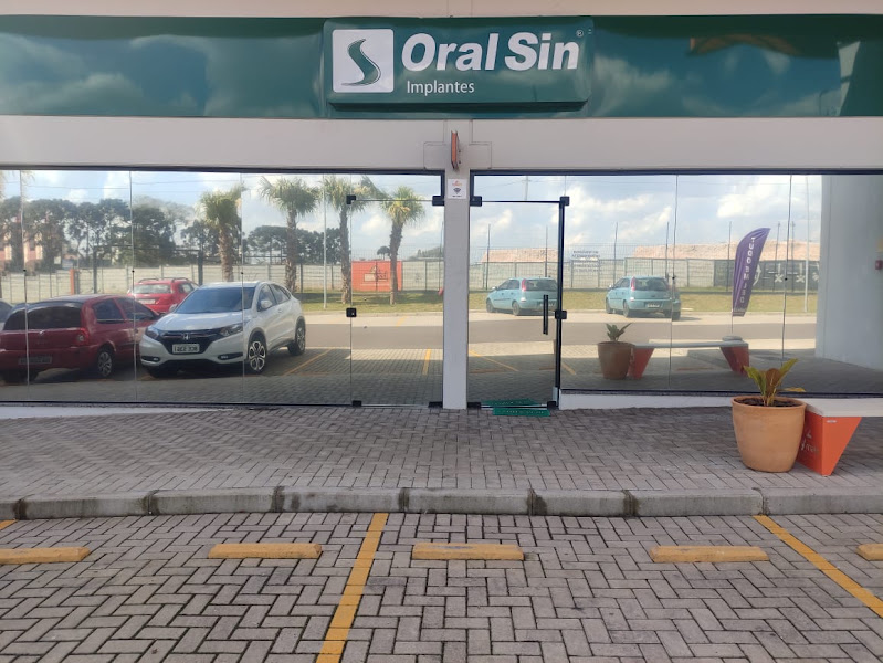 Foto de Oral Sin Implantes Pinheirinho