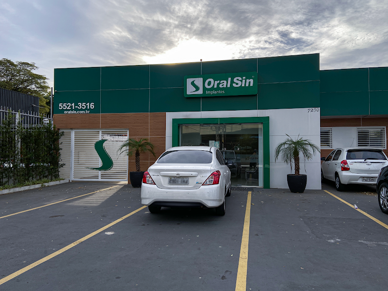 Foto 2 de Oral Sin Implantes Santo Amaro - Dentista em São Paulo
