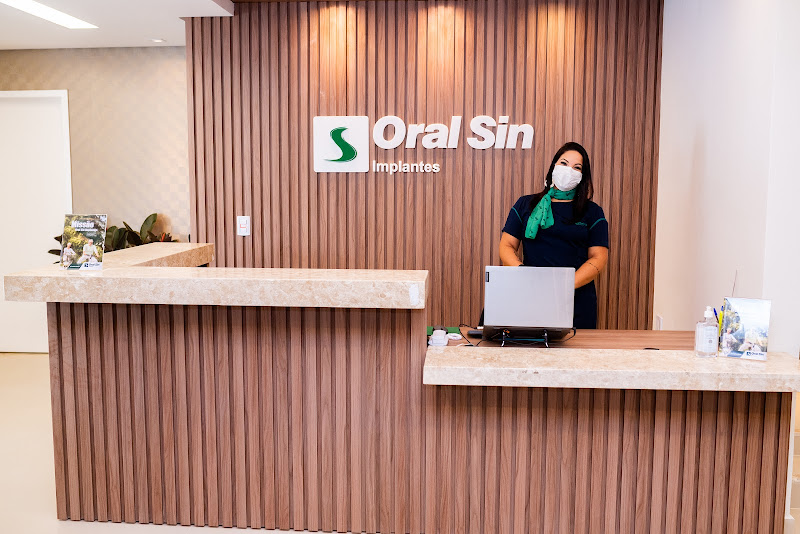 Foto 3 de Oral Sin Implantes São Luís Renascença