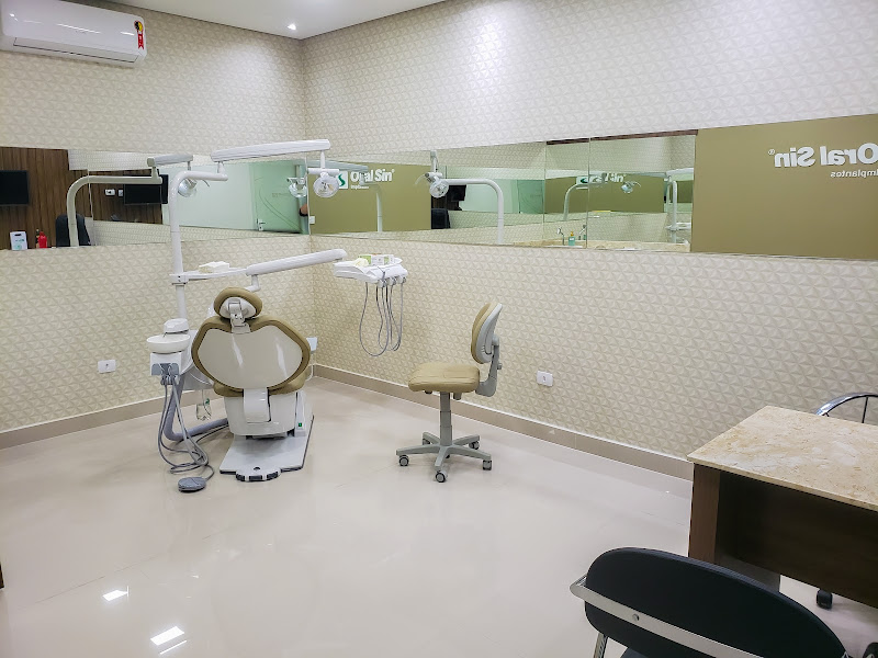 Foto 3 de Oral Sin Implantes Taboão da Serra