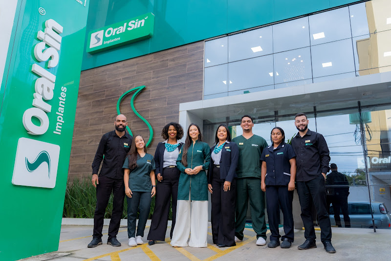 Foto 2 de Oral Sin Implantes Teófilo Otoni