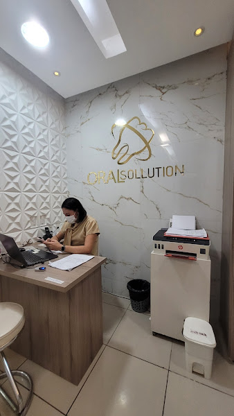 Foto 2 de Oral Sollution Clinica Odontológica