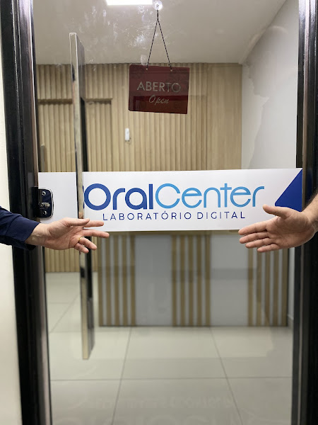 Foto 2 de OralCenter - Especialidades Odontológicas