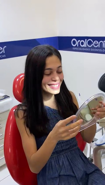 Foto 4 de OralCenter - Especialidades Odontológicas