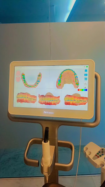 Foto 4 de OralClin - Clínica Odontológica em Curitiba