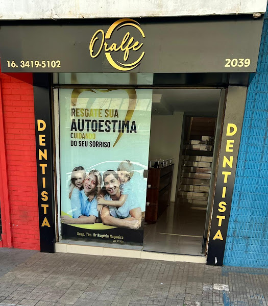 Foto 2 de Oralfe Odontologia e Estética Dr Rogério Nogueira | Implantes e Facetas em Resina | São Carlos SP