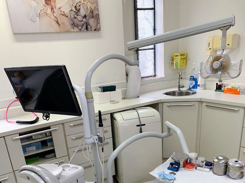 Foto 2 de Oralfirst Odontologia - Dra. Flavia Lino