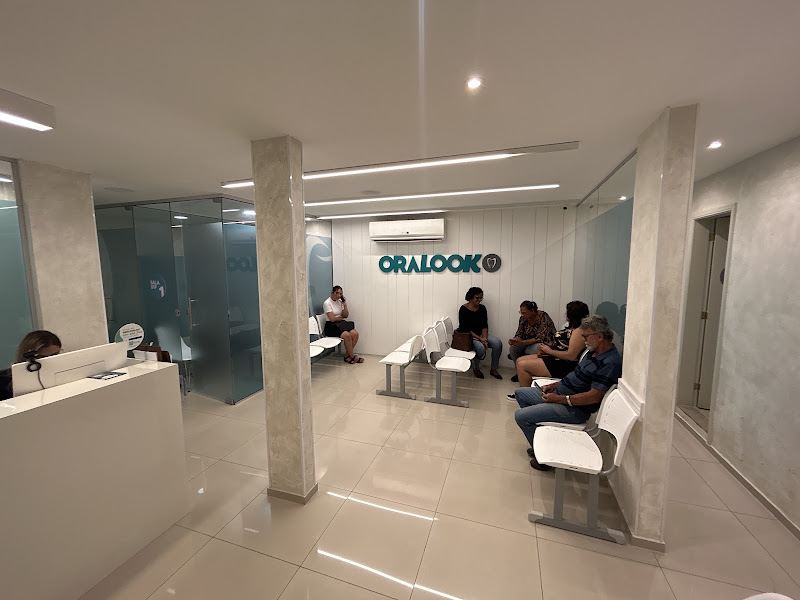 Foto 3 de Orallook Implantes e Próteses Dentárias - São João de Meriti