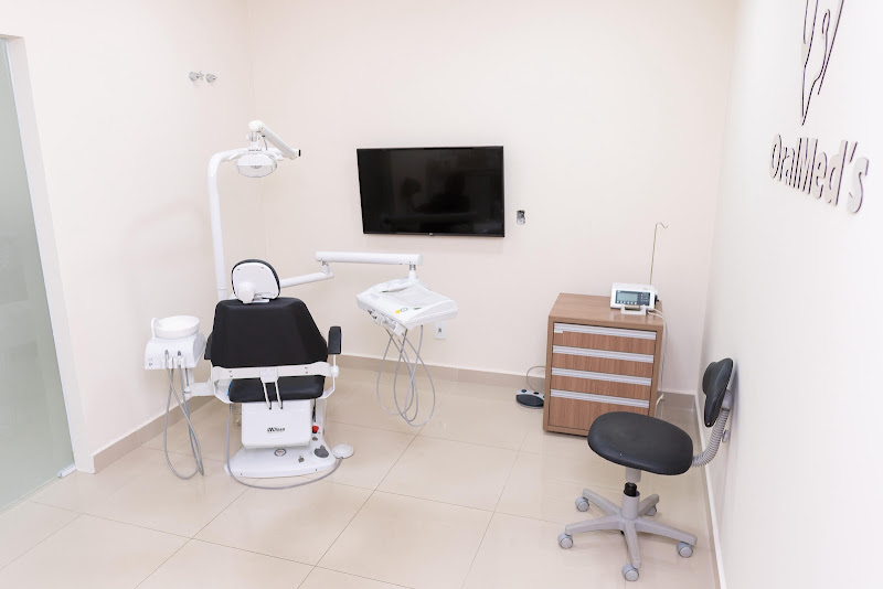 Foto 2 de OralMed's - Implantes Dentários - Botucatu