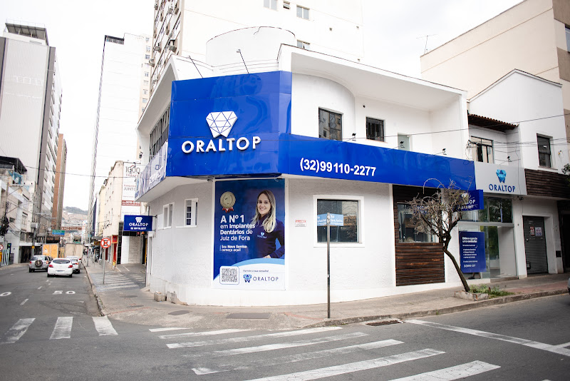 Foto 2 de OralTop | Nº1 em Impante Dentário | Dentista em Juiz de Fora - MG | Clínica Odontológica