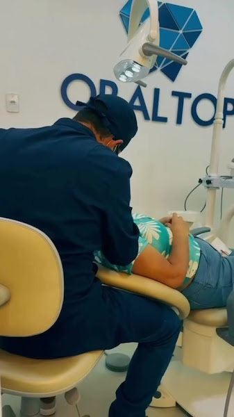Foto 3 de OralTop | Nº1 em Impante Dentário | Dentista em Juiz de Fora - MG | Clínica Odontológica