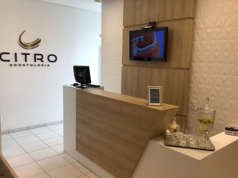 Foto 8 de OralTop | Nº1 em Impante Dentário | Dentista em Juiz de Fora - MG | Clínica Odontológica