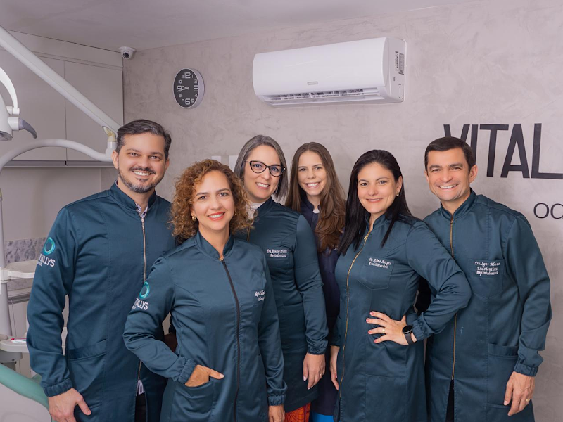 Foto 8 de Oraly's Odontologia Natal | Implantes Dentários | Prótese Protocolo | Lentes