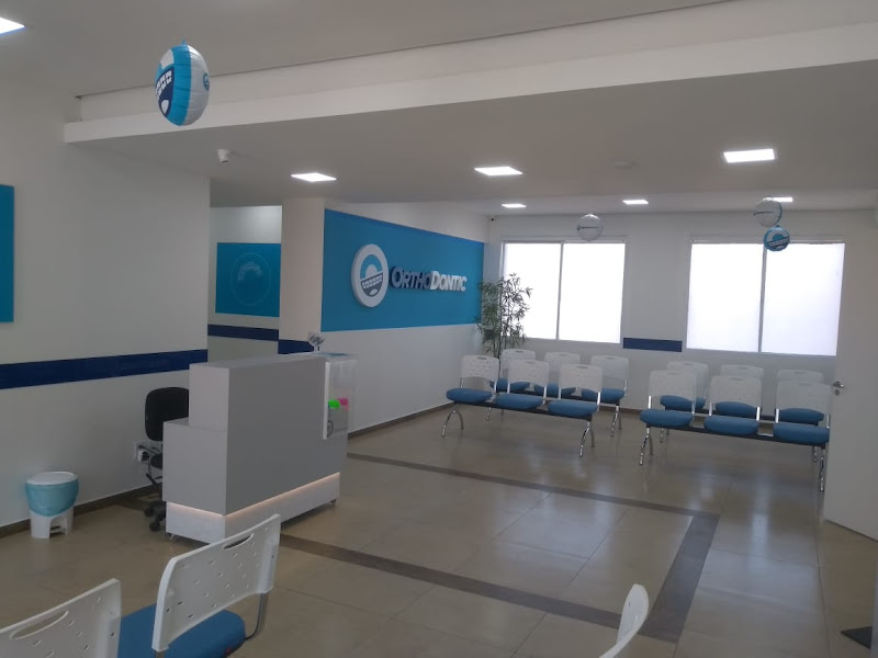 Foto 2 de OrthoDontic