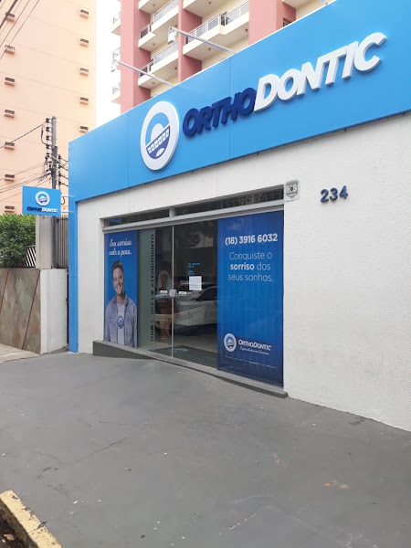 Foto 2 de OrthoDontic