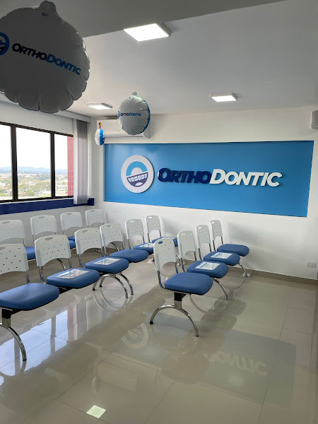 Foto 3 de OrthoDontic