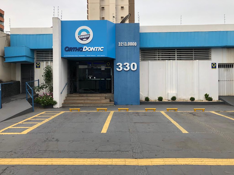 Foto 2 de OrthoDontic