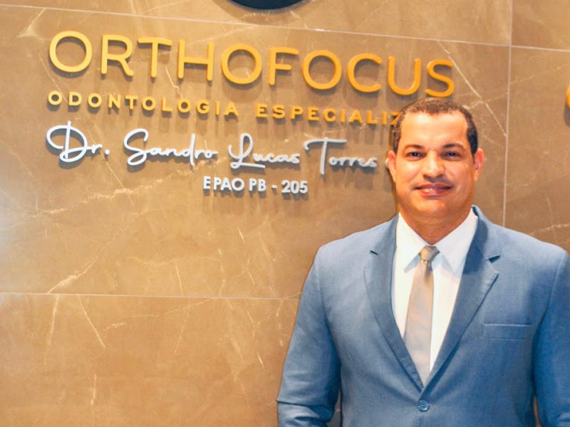 Foto 2 de Orthofocus | Dentista | João Pessoa | Aparelho | Implante | Clareamento