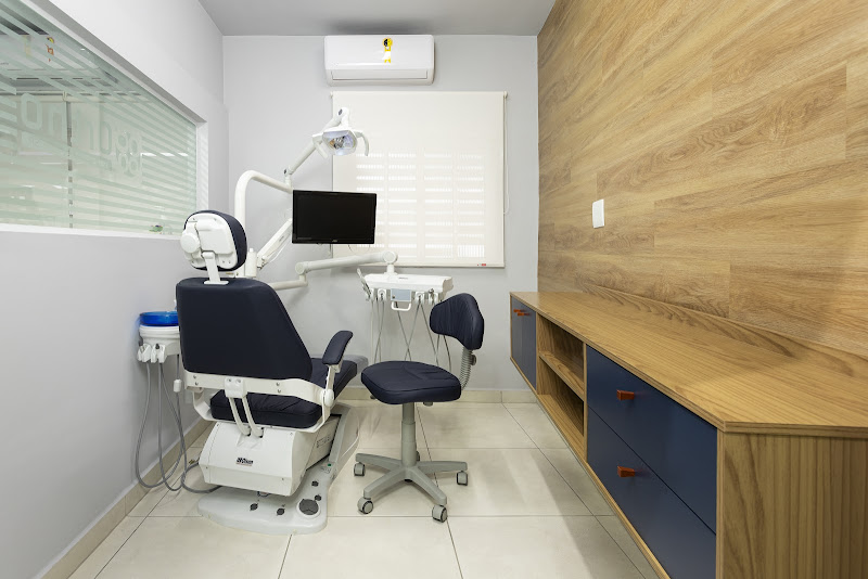 Foto 2 de OrthoImplantes