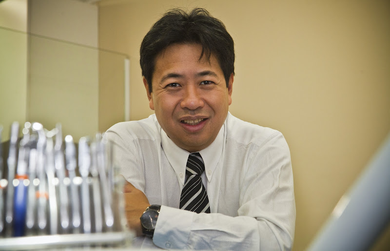 Foto 2 de Ortodontia Curitiba - Arnaldo Hayashi