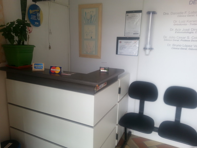 Foto 3 de Ortodontia Dra Danielle Farias Lobo de Souza