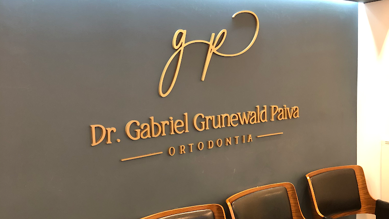 Foto 2 de Ortodontia Gabriel Grunewald Paiva - Invisalign Doctor - Juiz de Fora - Tratamento do ronco e apneia