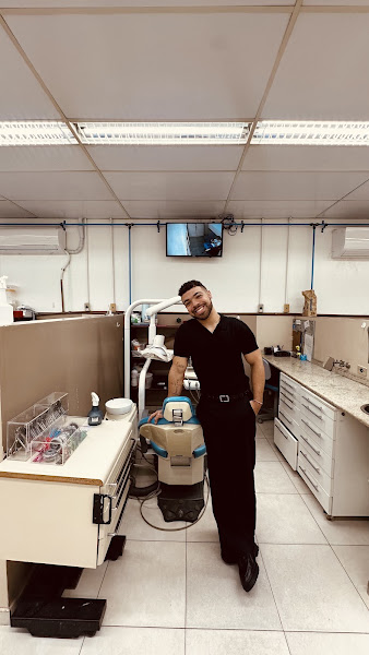 Foto de Ortodontista Dr. Sinval Junior - Ortodontia - Invisalign