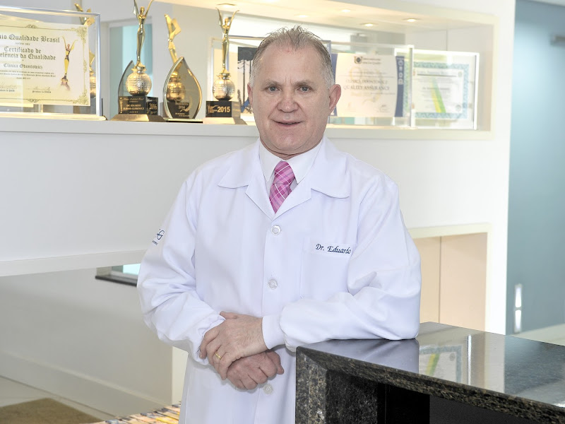 Foto 9 de Ortovitalli Odontologia - Clinica de Implantes | Próteses | Lentes e Facetas