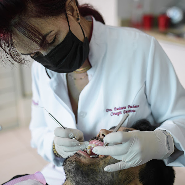 Foto 2 de Pacheco March Odontologia Especializada - Dra. Eusinete - Dr. Yann - Dentista Cabo Frio