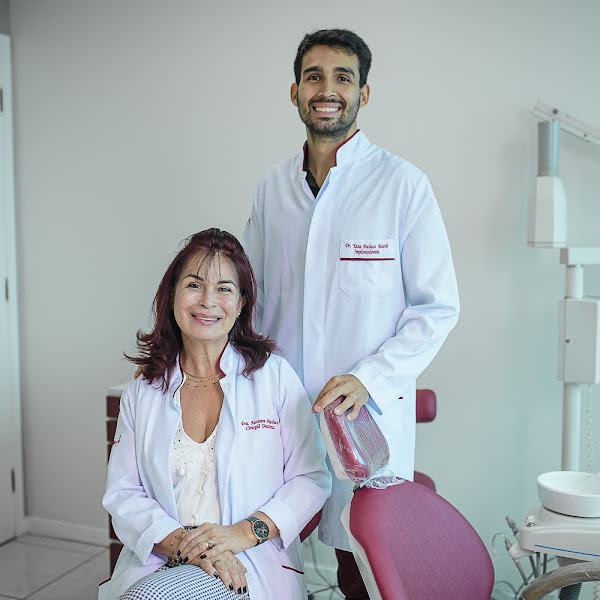 Foto 3 de Pacheco March Odontologia Especializada - Dra. Eusinete - Dr. Yann - Dentista Cabo Frio