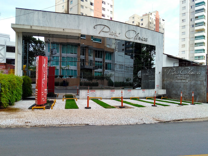 Foto 3 de PARC CLINICA ODONTOLOGIA DR Wesley AVELAR