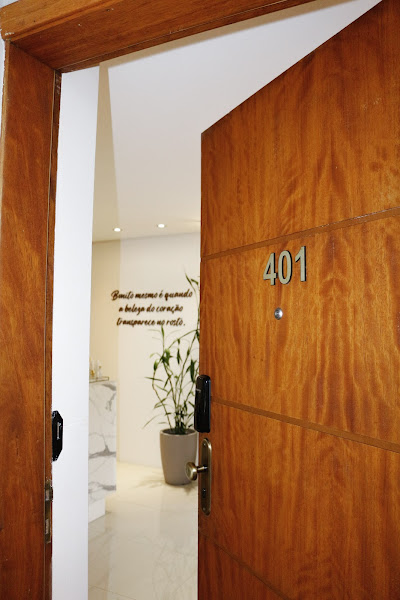 Foto 2 de Patricia Manfroi, Fio PDO, Botox, harmonização facial em Porto Alegre Tratamentos Estéticos